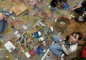 Drugoklasiści w akcji! Kreatywny recykling w naszej szkole.