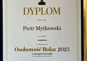 Dyrygent Piotr Mytkowski odebrał w Poznaniu dwie wspaniałe nagrody w plebiscycie "Osobowość Roku 2025"