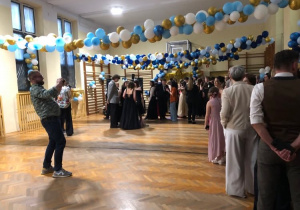 bal ósmoklasisty